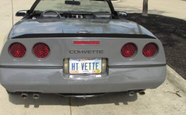 Chevrolet-Corvette-1987-1