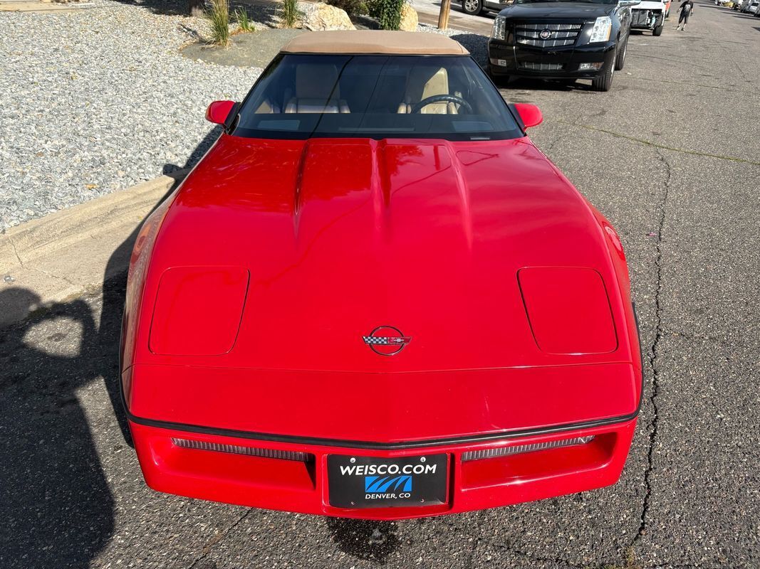 Chevrolet-Corvette-1987-6