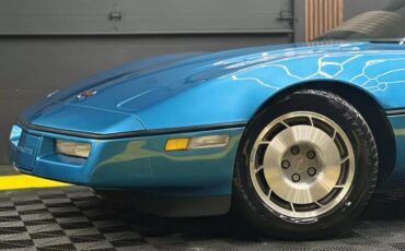 Chevrolet-Corvette-1987-6