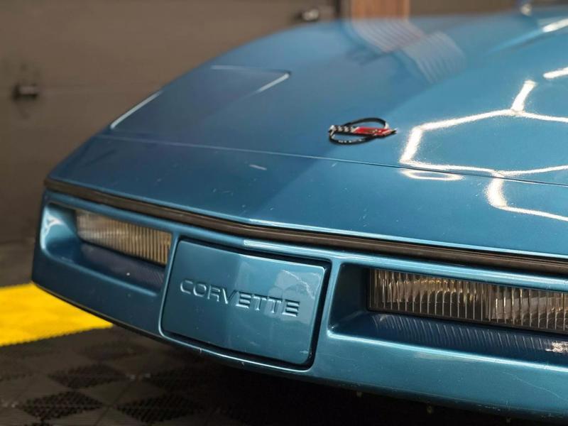 Chevrolet-Corvette-1987-7