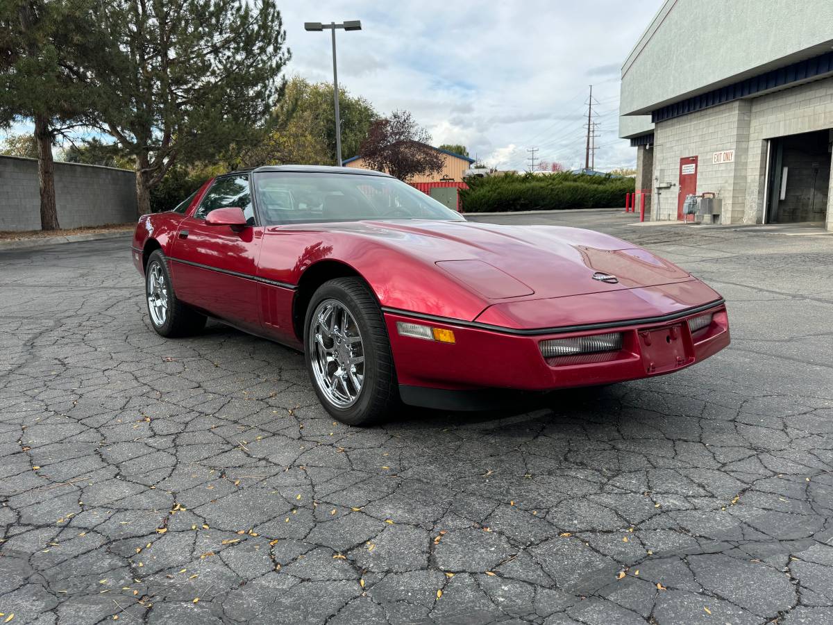 Chevrolet-Corvette-1989-1