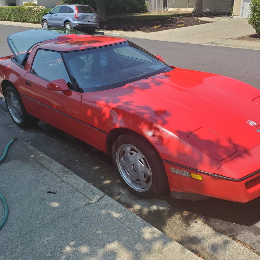 Chevrolet-Corvette-1989-1