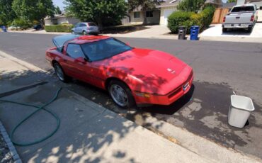 Chevrolet-Corvette-1989