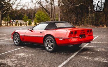 Chevrolet-Corvette-1989-4