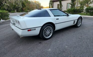 Chevrolet-Corvette-1990-4