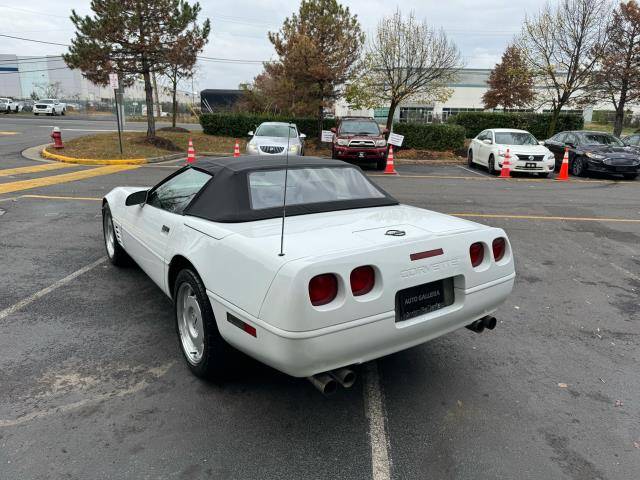 Chevrolet-Corvette-1991-16