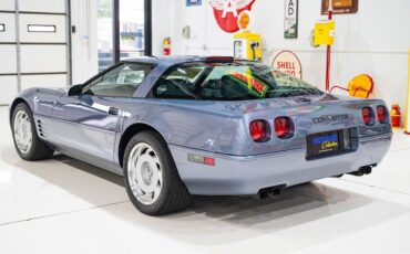 Chevrolet-Corvette-1991-27