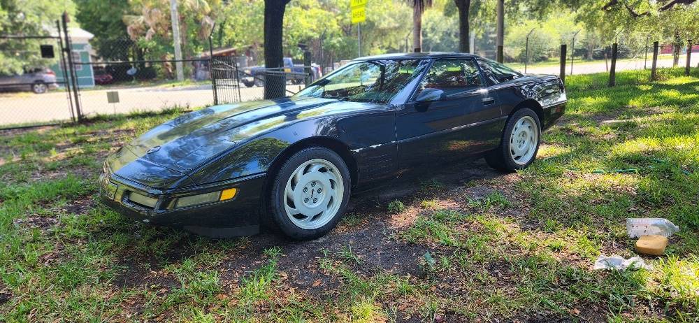 Chevrolet-Corvette-1992-3