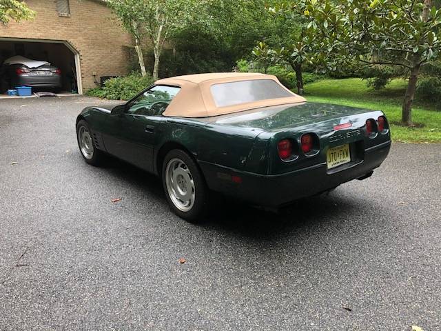 Chevrolet-Corvette-1992-3