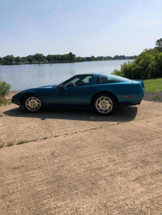 Chevrolet-Corvette-1993-11