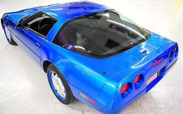 Chevrolet-Corvette-1993-15