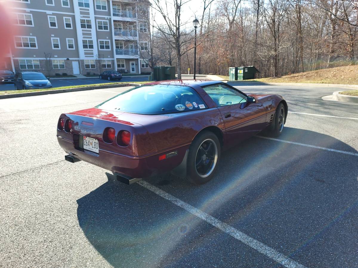 Chevrolet-Corvette-1993-3