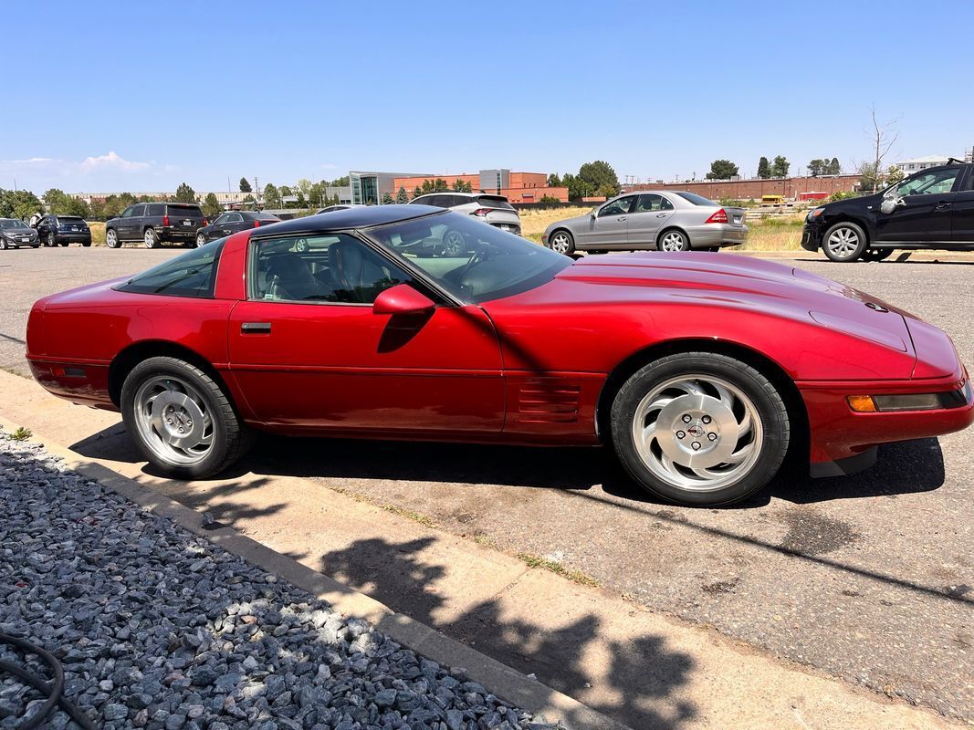 Chevrolet-Corvette-1994-2