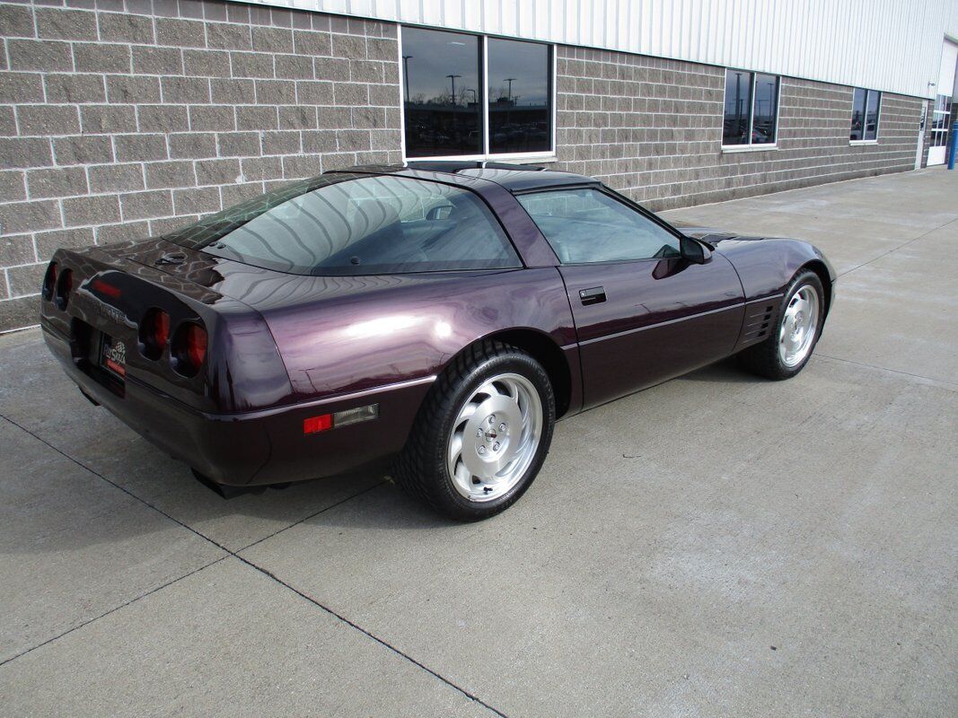 Chevrolet-Corvette-1994-25