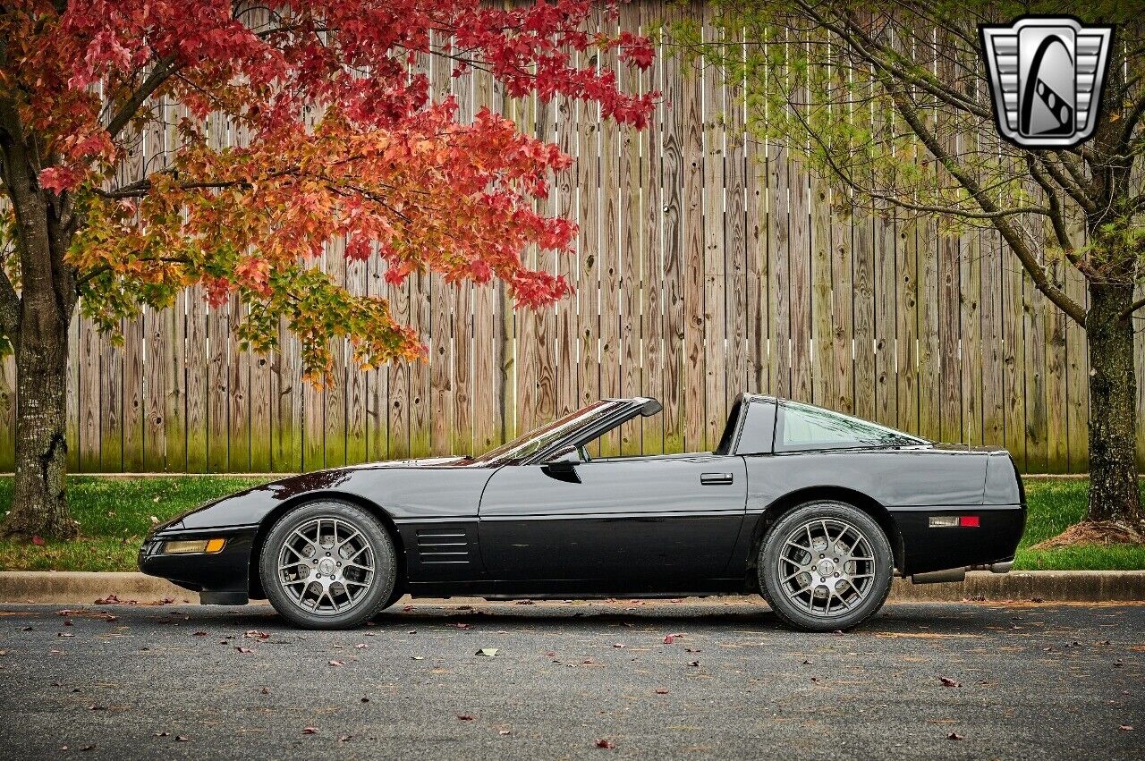 Chevrolet-Corvette-1994-3