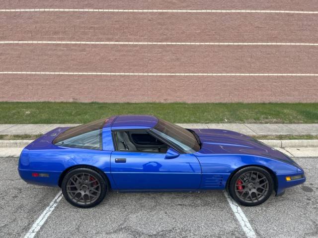 Chevrolet-Corvette-1994-3