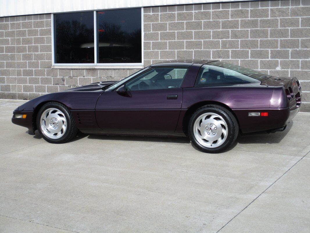 Chevrolet-Corvette-1994-33