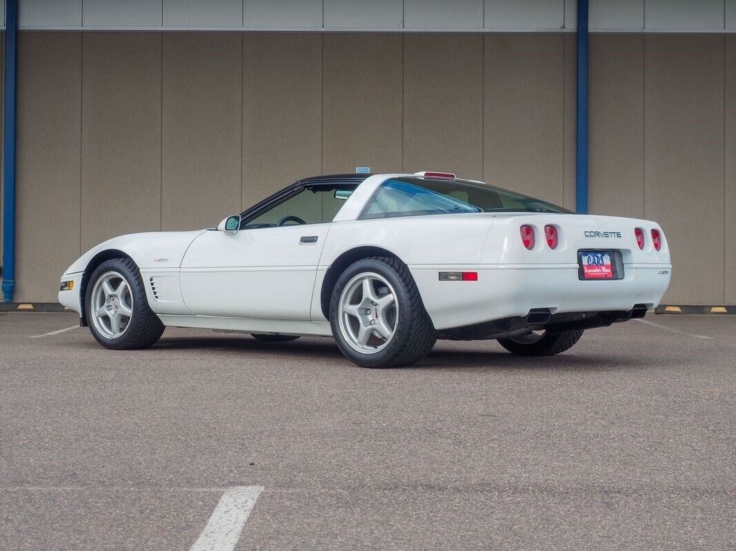 Chevrolet-Corvette-1995-6