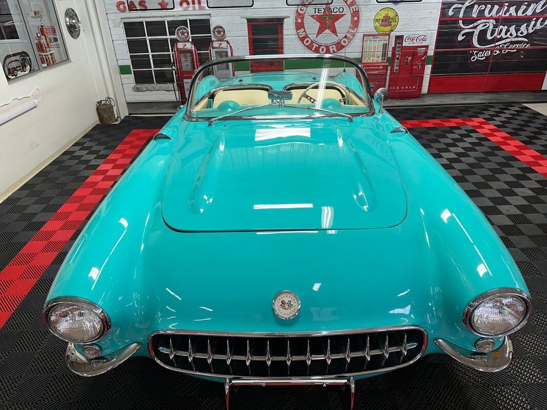 Chevrolet-Corvette-283283-Fuelie-1957-3