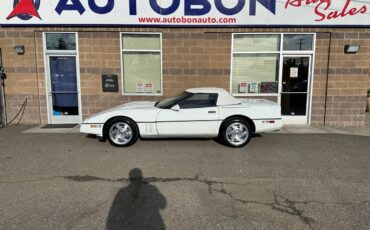 Chevrolet-Corvette-2dr-convertib-1990-2