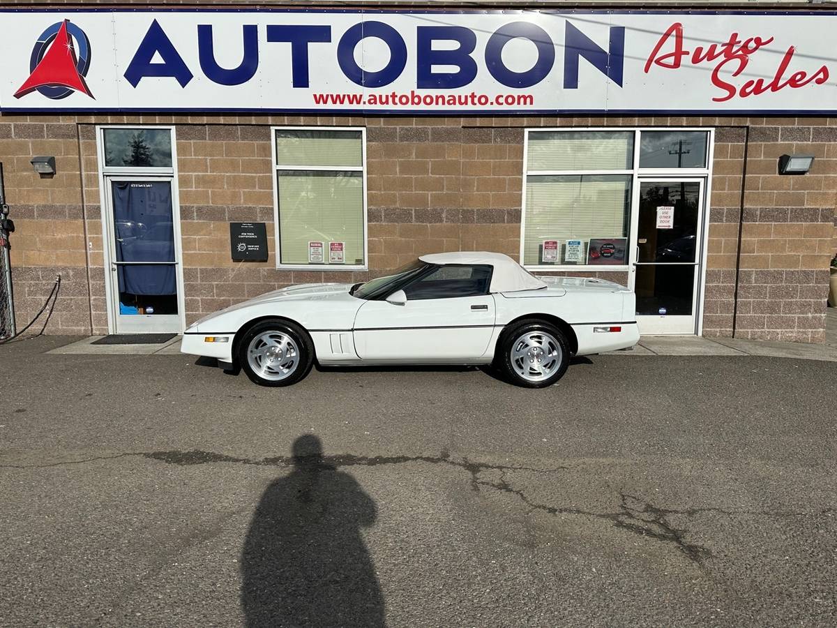 Chevrolet-Corvette-2dr-convertib-1990-2