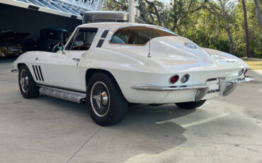 Chevrolet-Corvette-Berline-1965-7