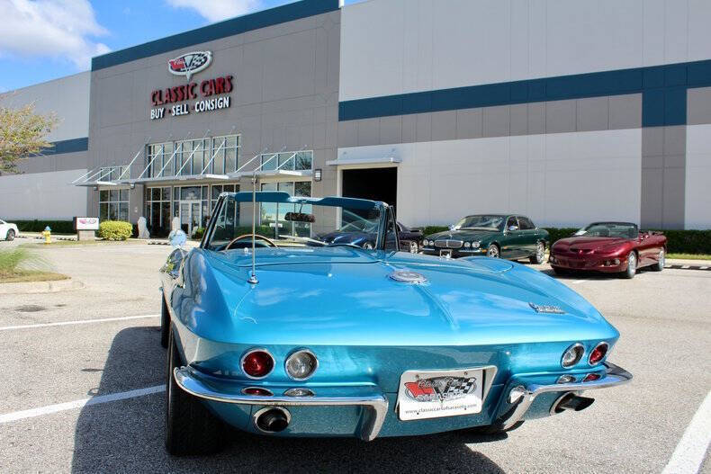 Chevrolet-Corvette-Berline-1966-10