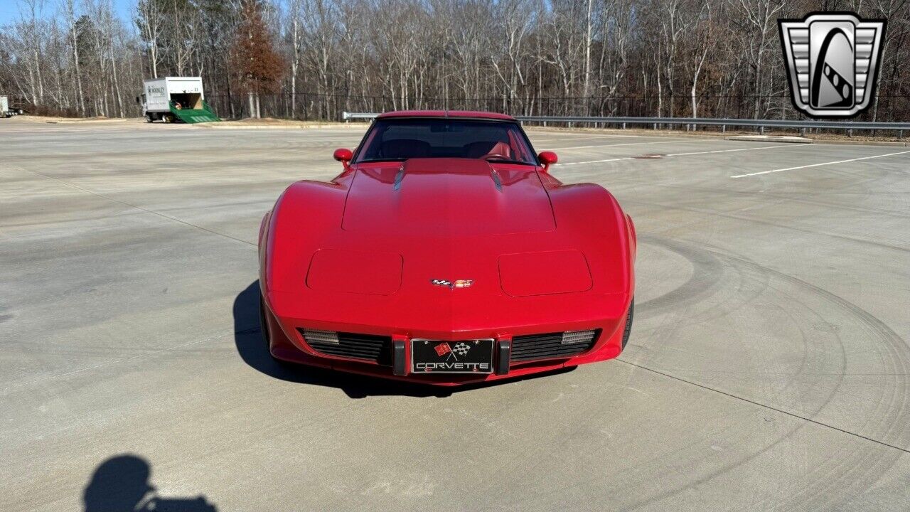 Chevrolet-Corvette-Berline-1979-2