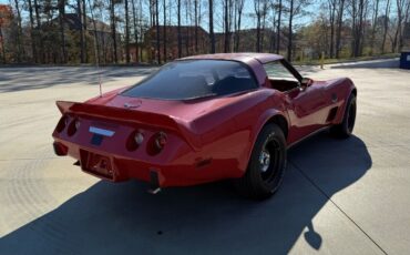 Chevrolet-Corvette-Berline-1979-5