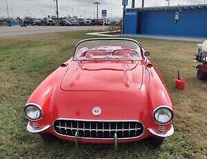 Chevrolet-Corvette-Cabriolet-1956-2