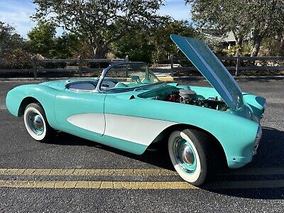 Chevrolet-Corvette-Cabriolet-1957-1