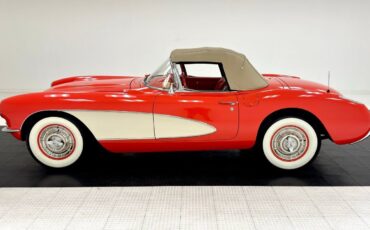 Chevrolet-Corvette-Cabriolet-1957-2