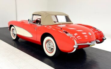 Chevrolet-Corvette-Cabriolet-1957-4