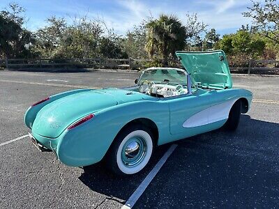 Chevrolet-Corvette-Cabriolet-1957-5