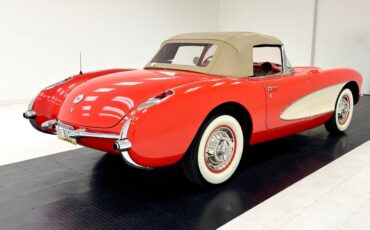 Chevrolet-Corvette-Cabriolet-1957-7