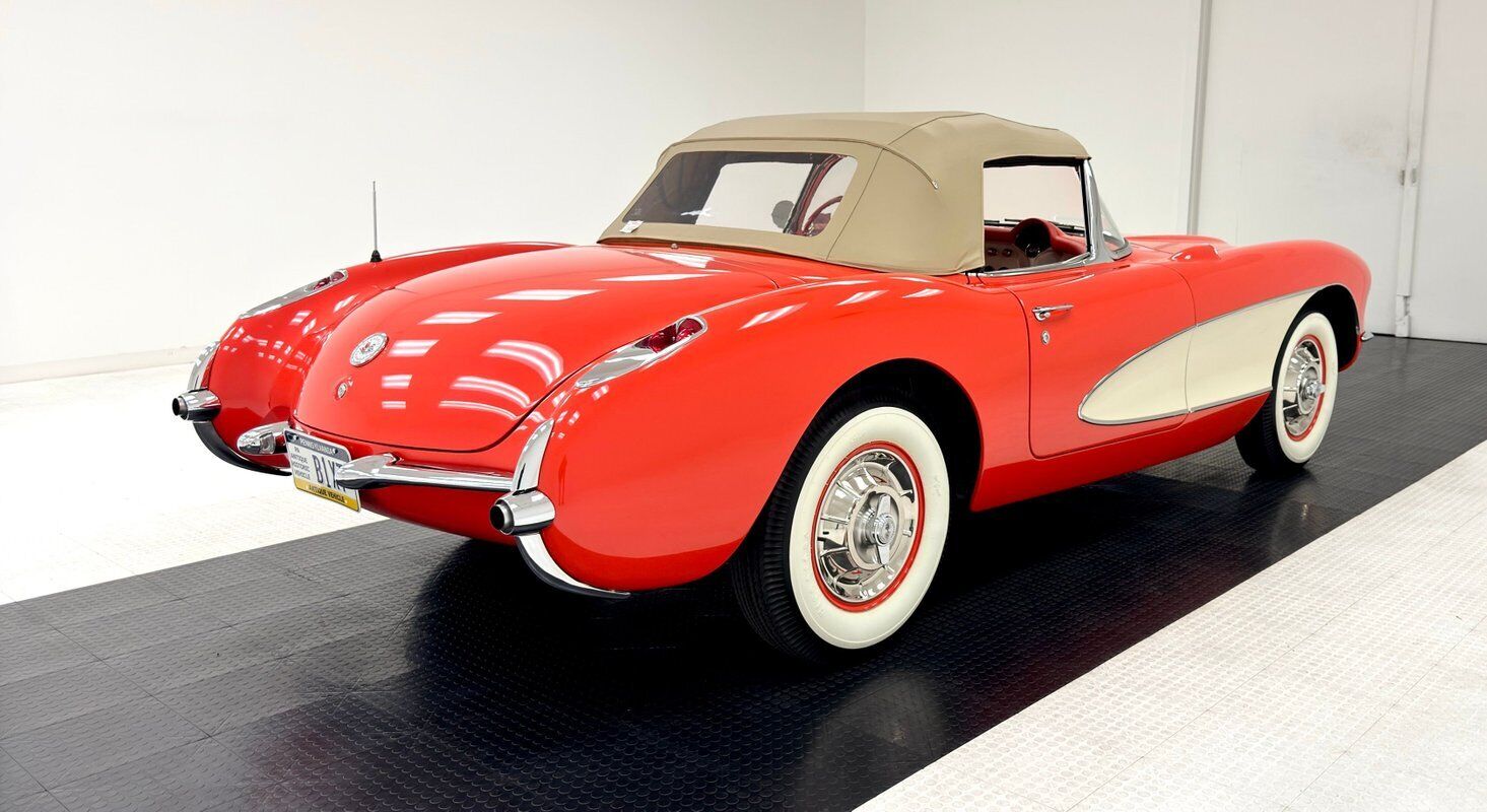 Chevrolet-Corvette-Cabriolet-1957-7