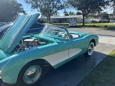 Chevrolet-Corvette-Cabriolet-1957-9