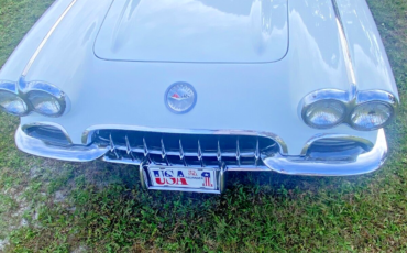 Chevrolet-Corvette-Cabriolet-1958-4