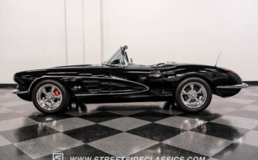 Chevrolet-Corvette-Cabriolet-1959-2