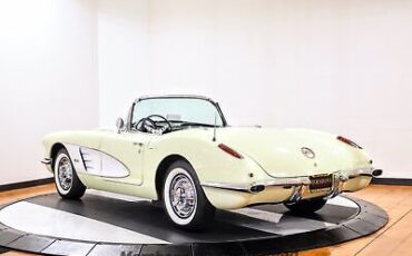 Chevrolet-Corvette-Cabriolet-1959-4