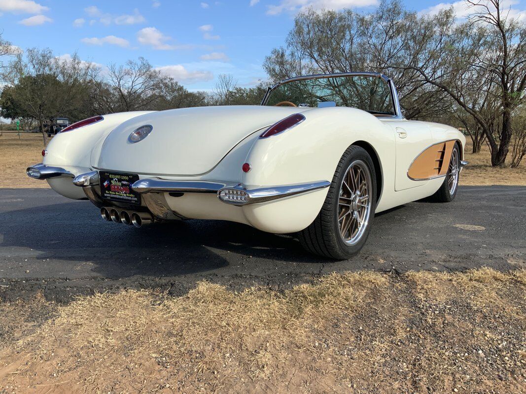 Chevrolet-Corvette-Cabriolet-1959-5