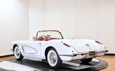 Chevrolet-Corvette-Cabriolet-1960-4