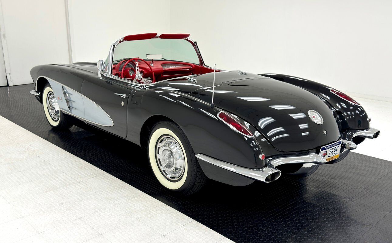 Chevrolet-Corvette-Cabriolet-1960-5