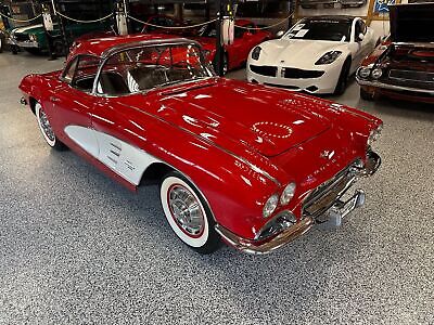 Chevrolet-Corvette-Cabriolet-1961-1