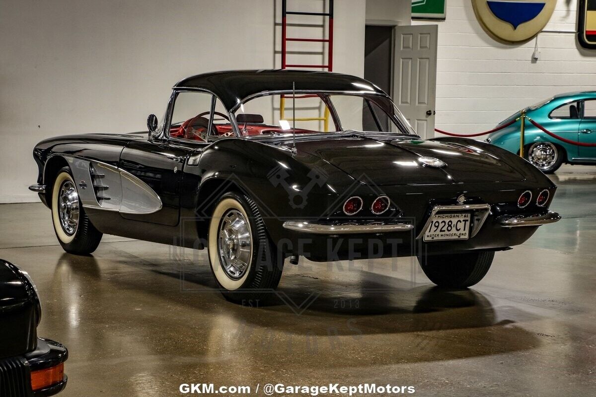 Chevrolet-Corvette-Cabriolet-1961-11