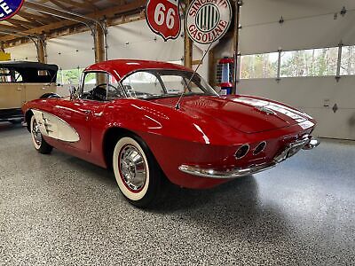 Chevrolet-Corvette-Cabriolet-1961-12