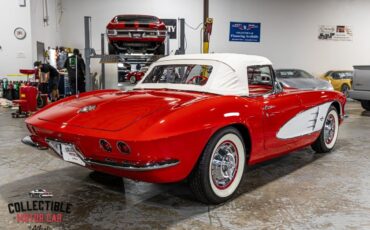 Chevrolet-Corvette-Cabriolet-1961-16