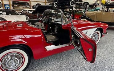 Chevrolet-Corvette-Cabriolet-1961-17