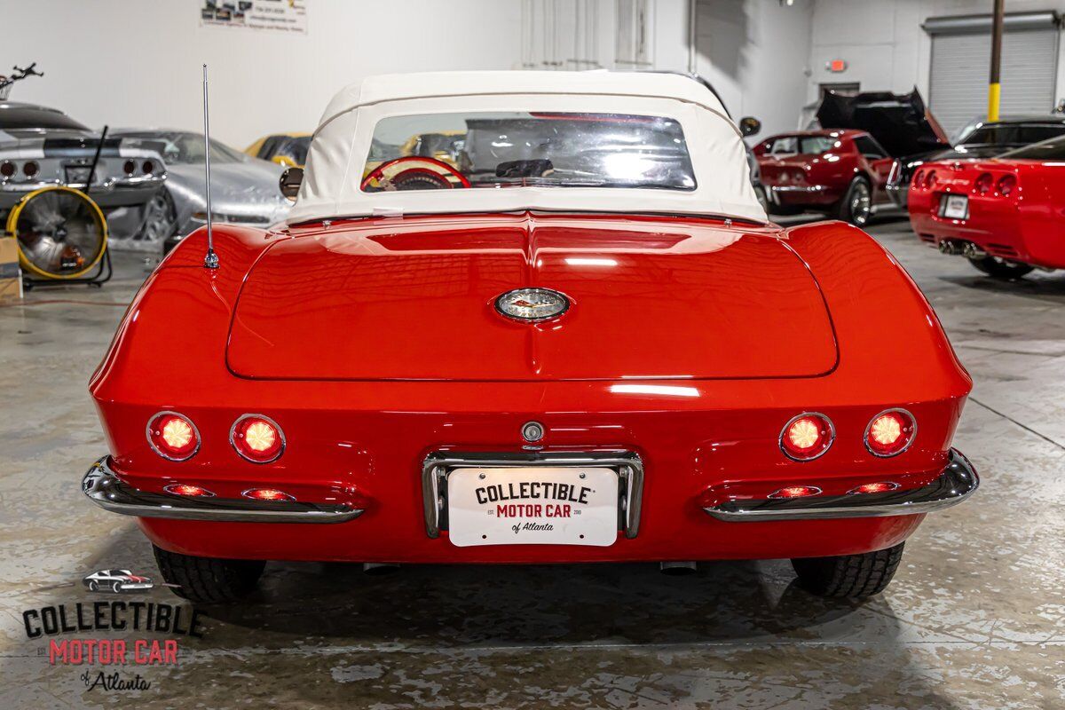 Chevrolet-Corvette-Cabriolet-1961-19