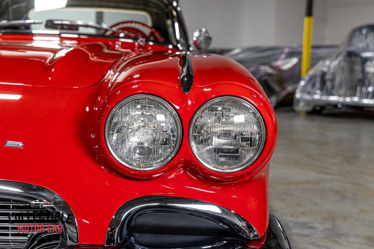 Chevrolet-Corvette-Cabriolet-1961-28